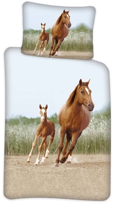 Sengetøy med hester - Mor og føll - 150x210 cm - 100% bomull